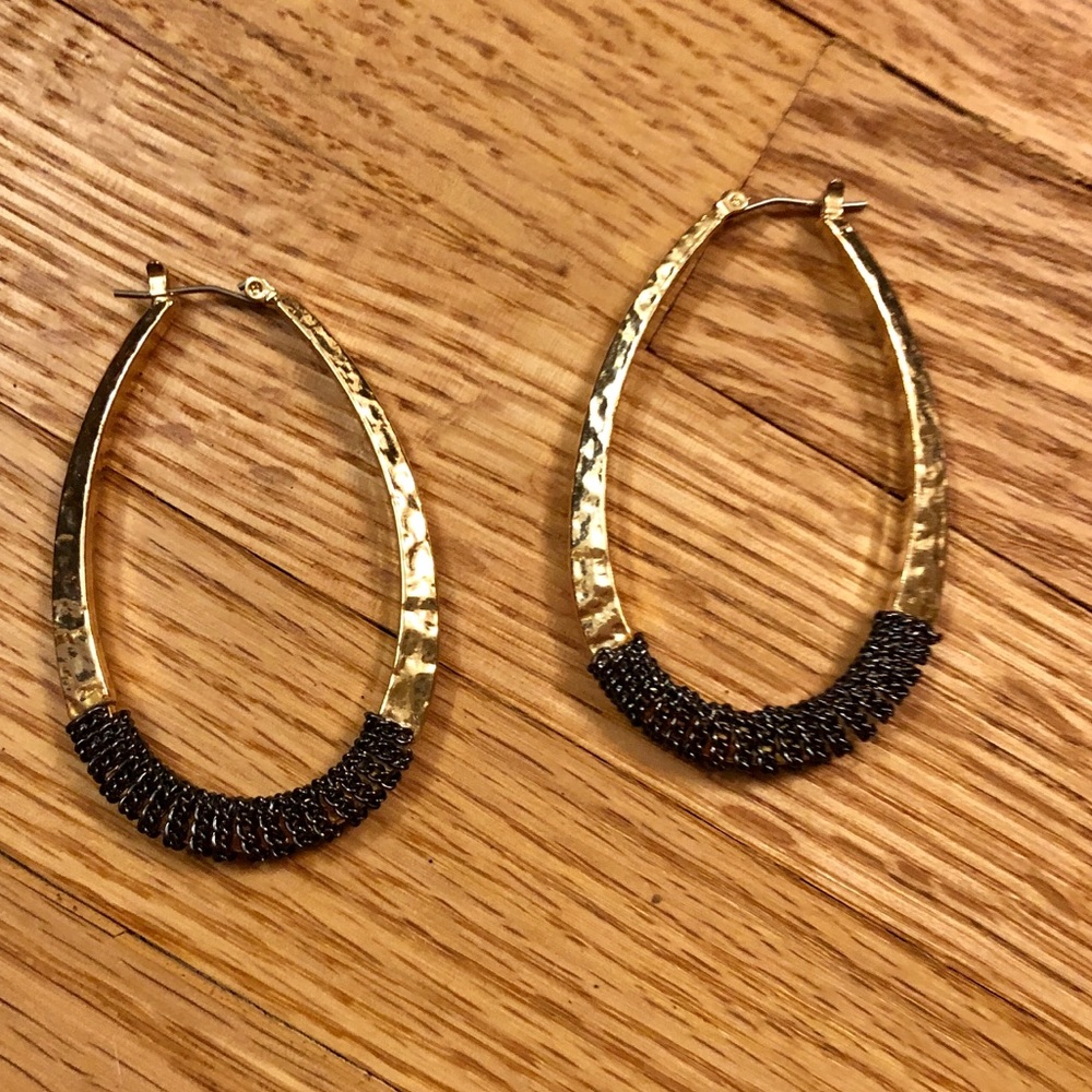 Chic Vintage Statement Drop Earrings - image 1